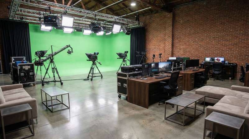 蜜桃视频创作中心